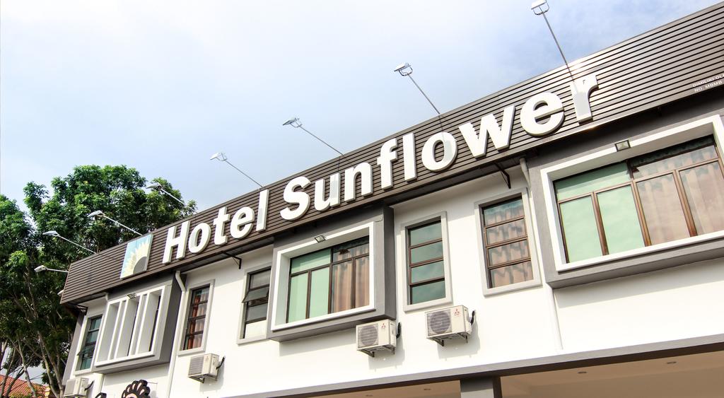 Sunflower Hotel