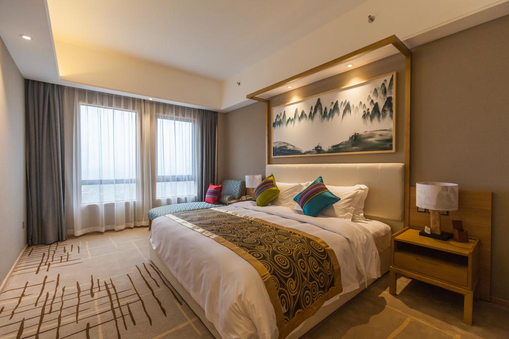 Days Suite Guilin Roshan Lake Hotel