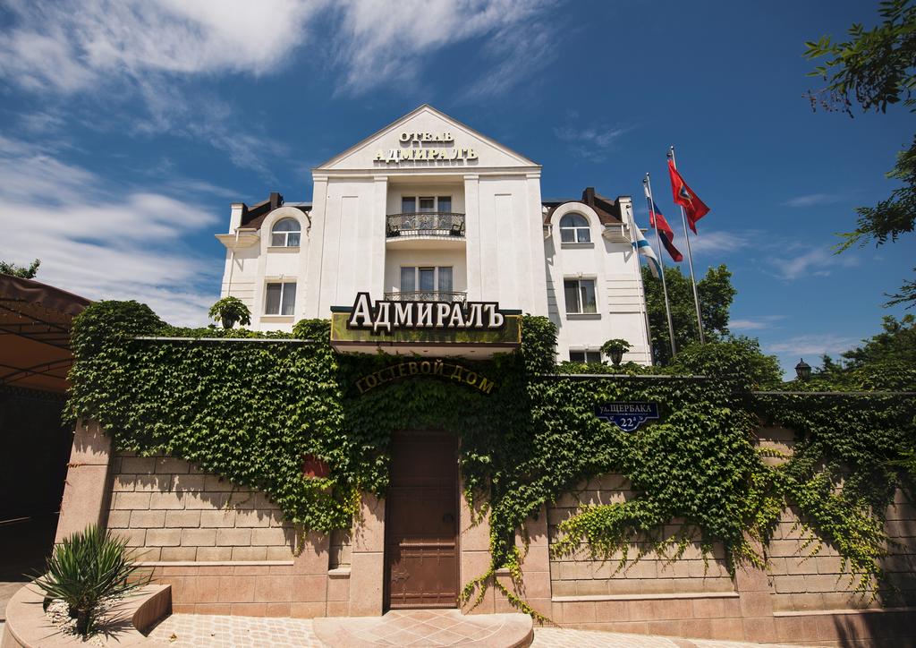 Admiral Hotel