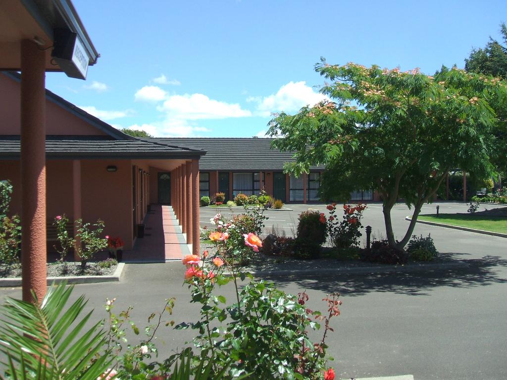 Pavilion Motel and Conference Centre