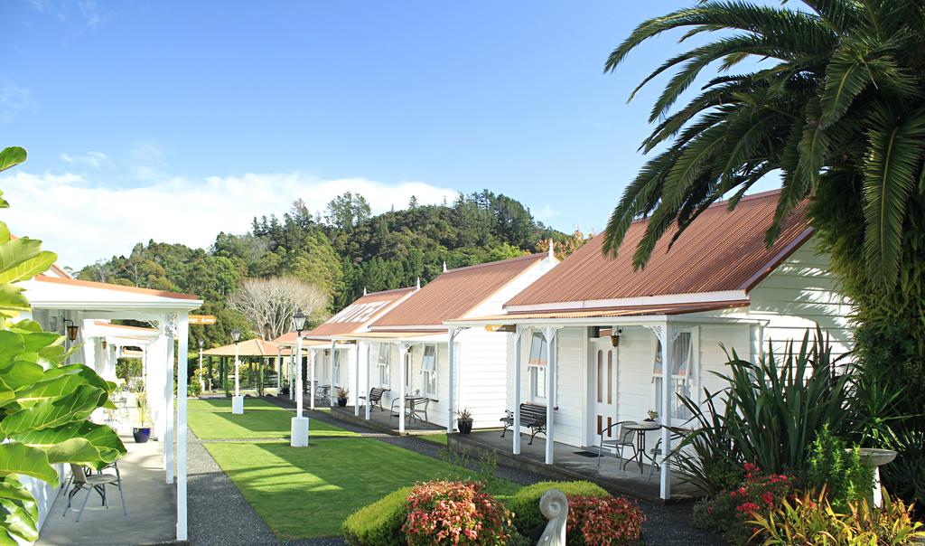 Coromandel Colonial Cottages Motel