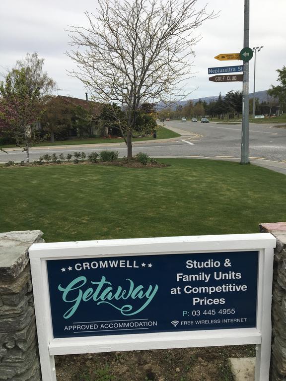 Cromwell Getaway