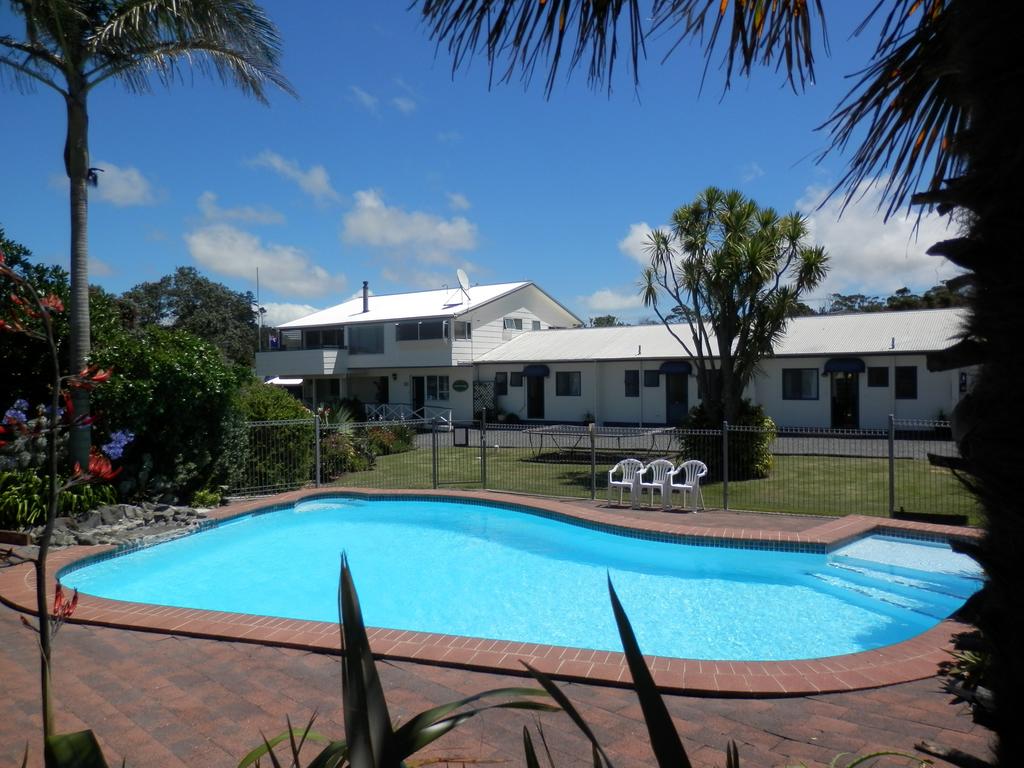 Pukenui Lodge Motel and Backpackers