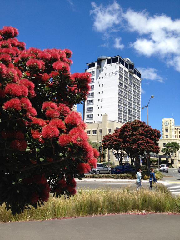 The Bay Plaza Hotel