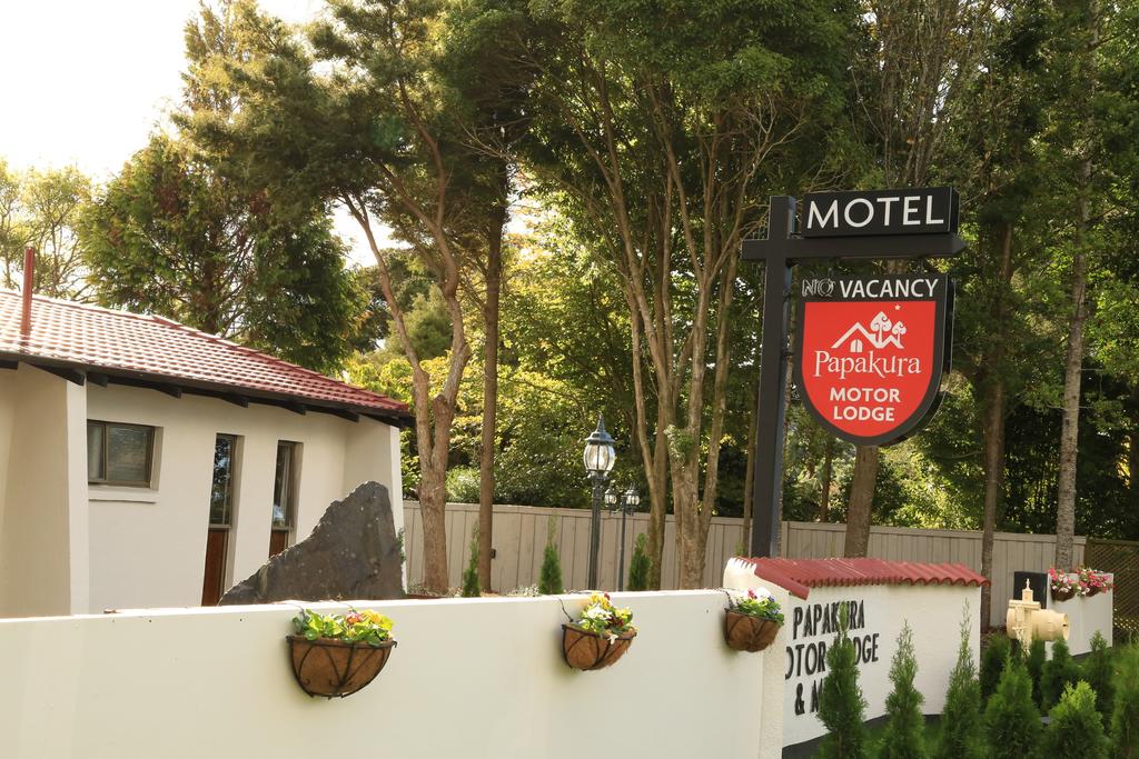 Papakura Motor Lodge and Motel