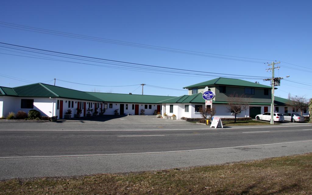 The Lakes Motel