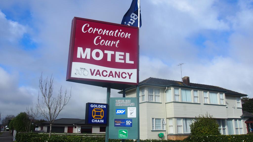 Coronation Court Motel