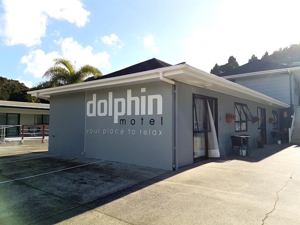 Dolphin Motel