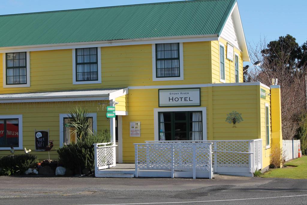 Stony River Hotel