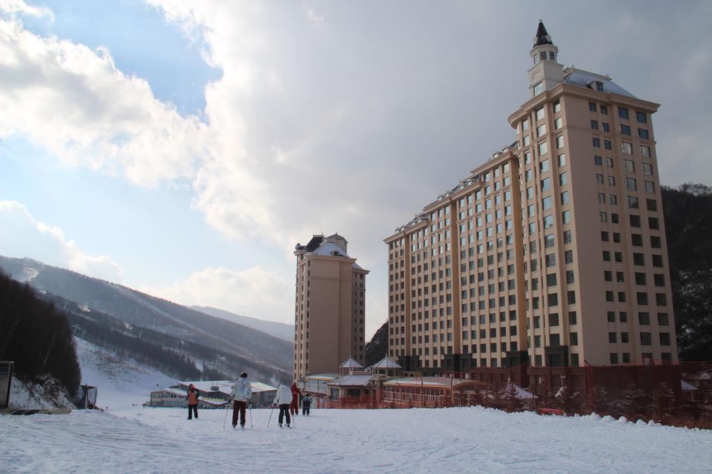 Wanlong Ski Resort Shuanglong Hotel