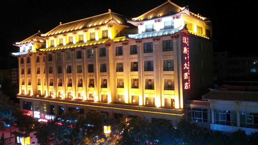 Dunhuang Han Tang Hotel