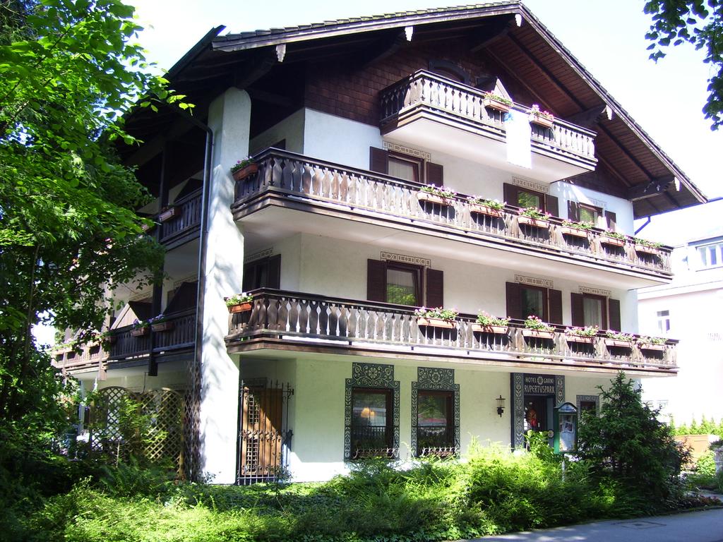 Hotel am Rupertuspark