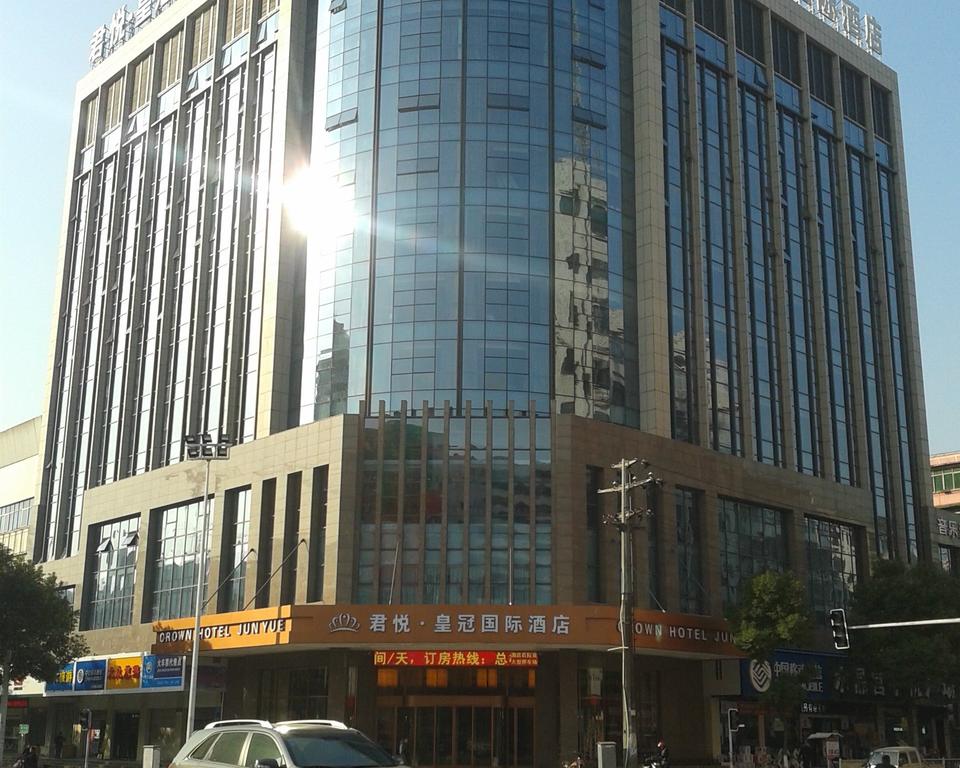 Crown Hotel Junyue