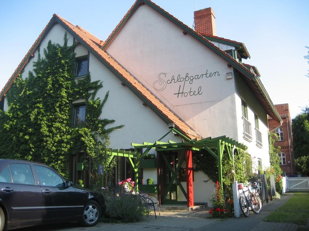 Schlossgarten Hotel am Park von