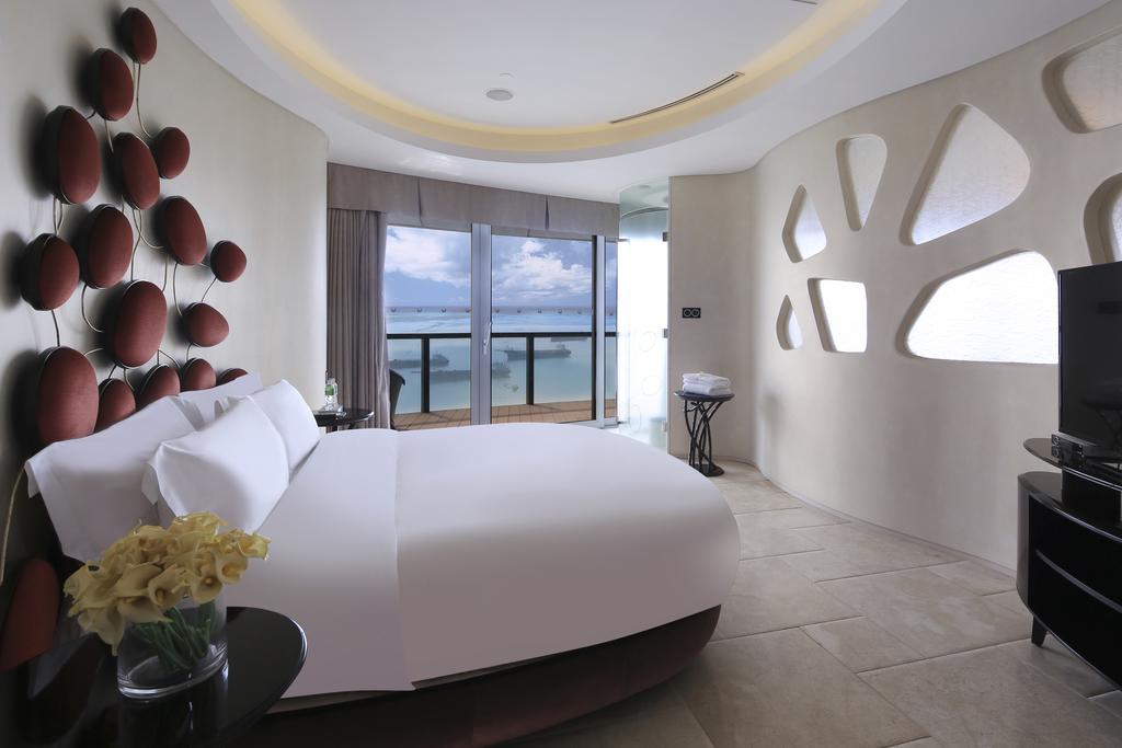 Sanya Phoenix Island Dawn of Ocean Holiday Hotel