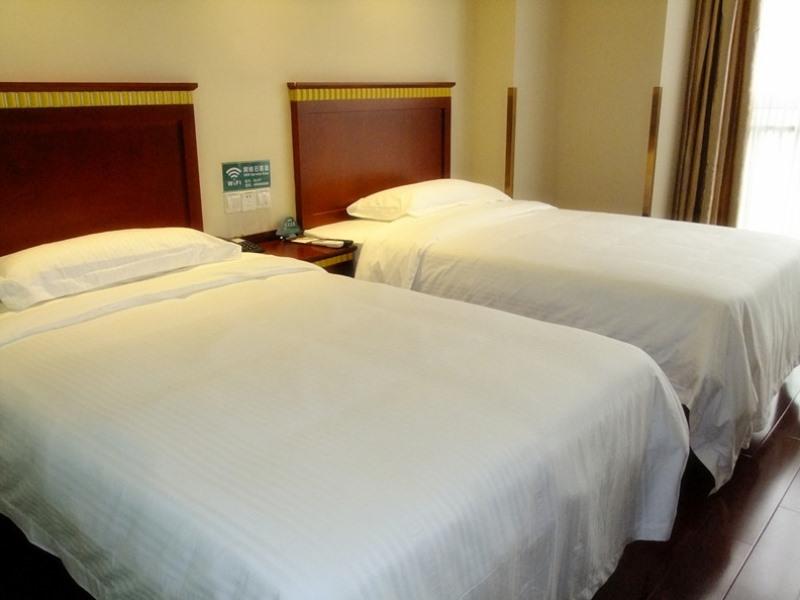 GreenTree Inn Hebei DingZhou Railway Station Business Hotel