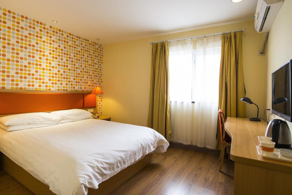 Home Inn Shanghai Jiading Chengzhong Road