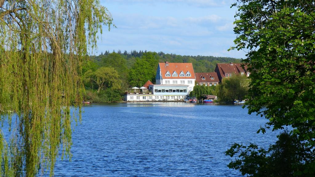 Restaurant und Hotel Zum Weissen Ross