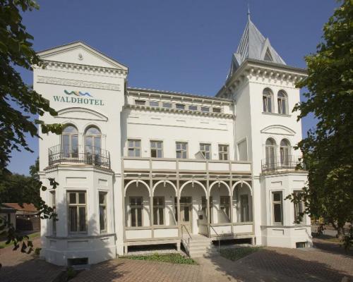 Waldhotel