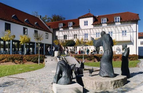 Akademie Schönbrunn Gästehaus St Klara