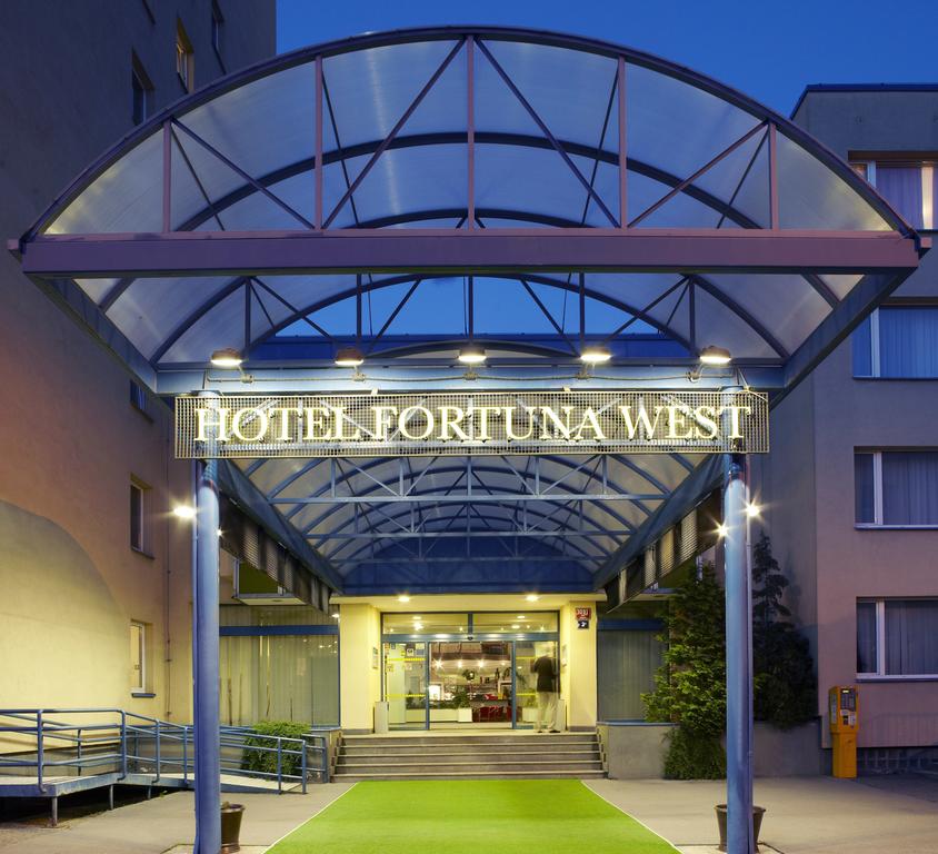 Fortuna West