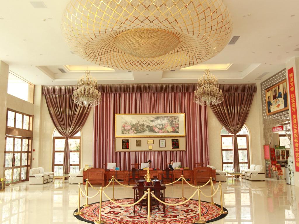 Ganzhou Xingguo Huanglongshun Hotel