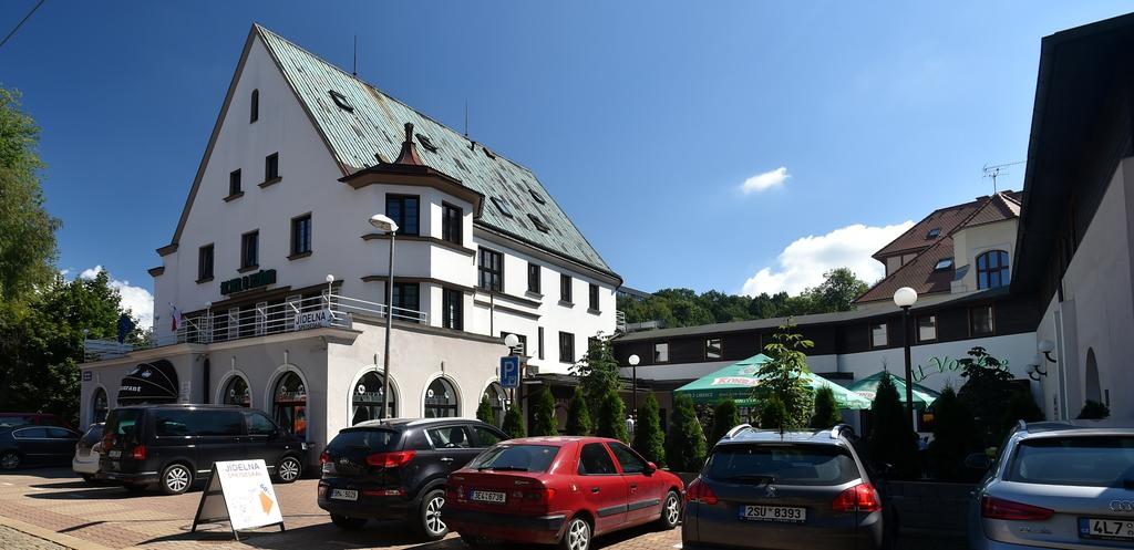 Hotel U Jezírka