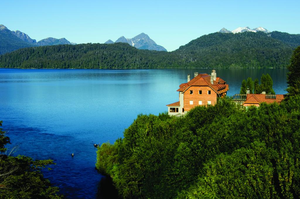 Correntoso Lake and River Hotel