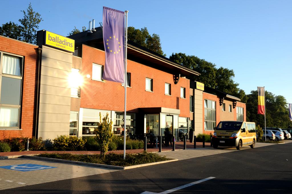 Hôtel balladins Charleroi - Aéroport