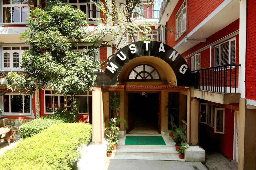 Hotel Mustang Holiday