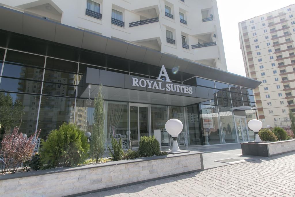 Aroyal Suites