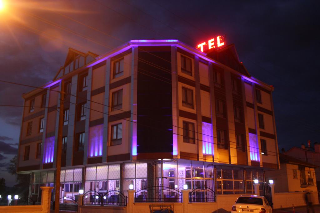 Ecrin Hotel