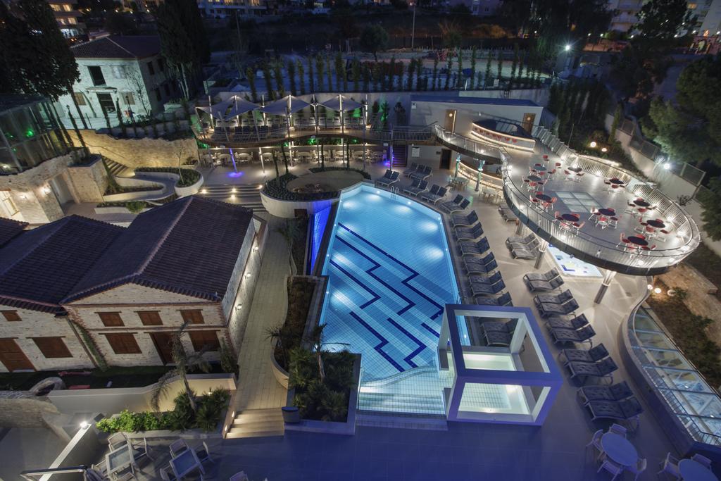 DoubleTree by Hilton Kusadasi