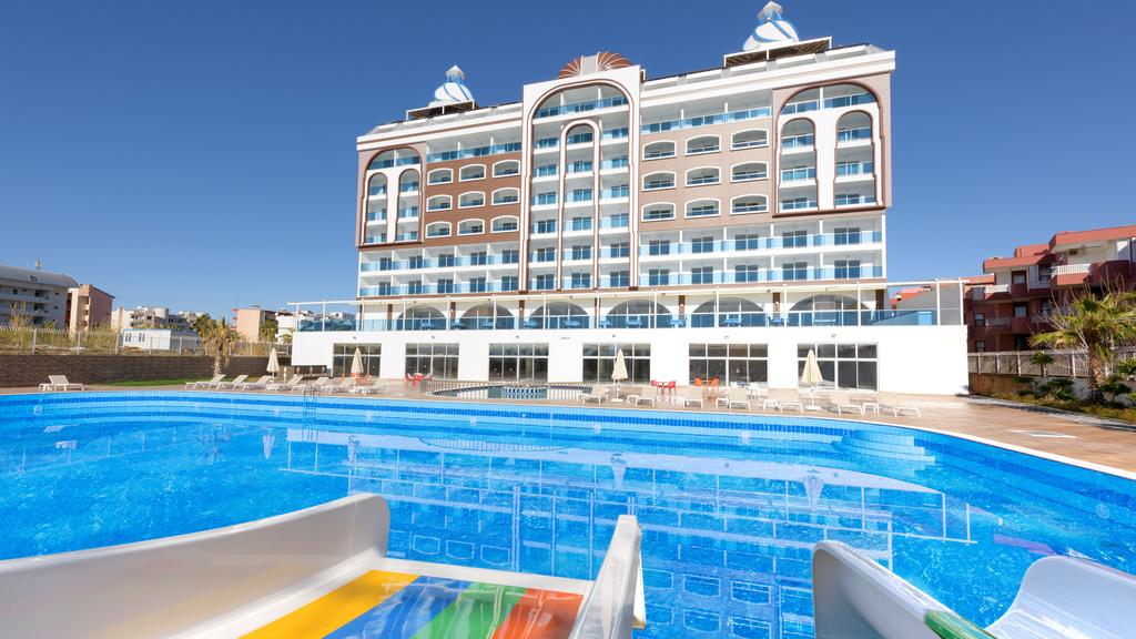 Albahir Deluxe Hotel