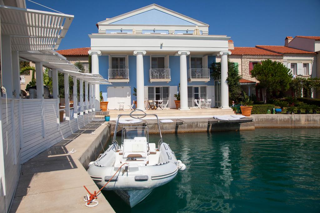 Port Alacati Hotel