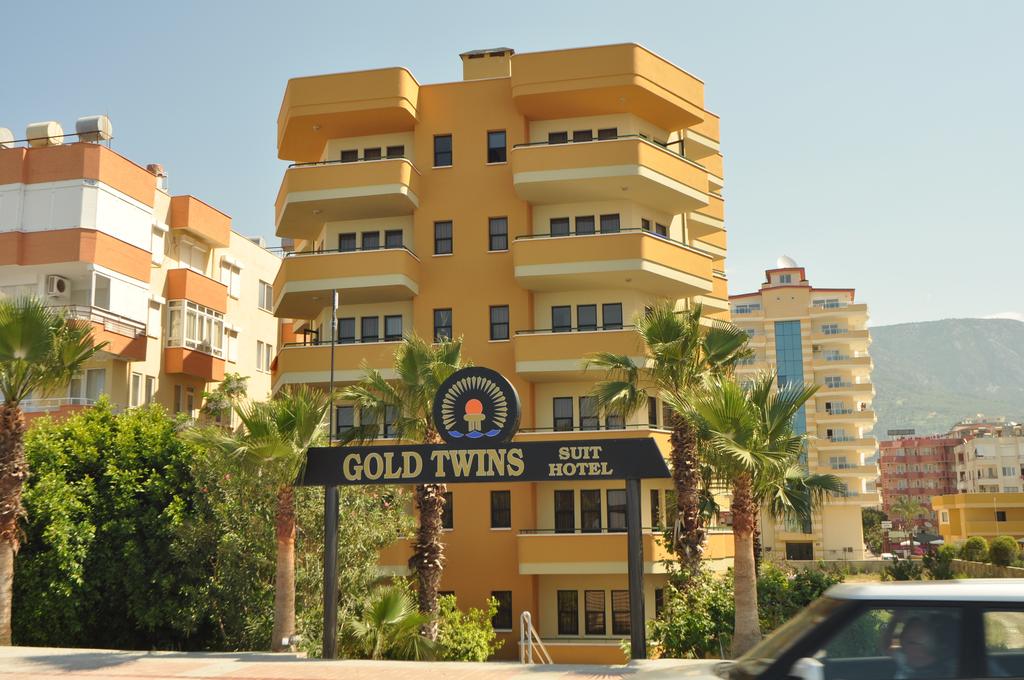 Gold Twins Suit Hotel