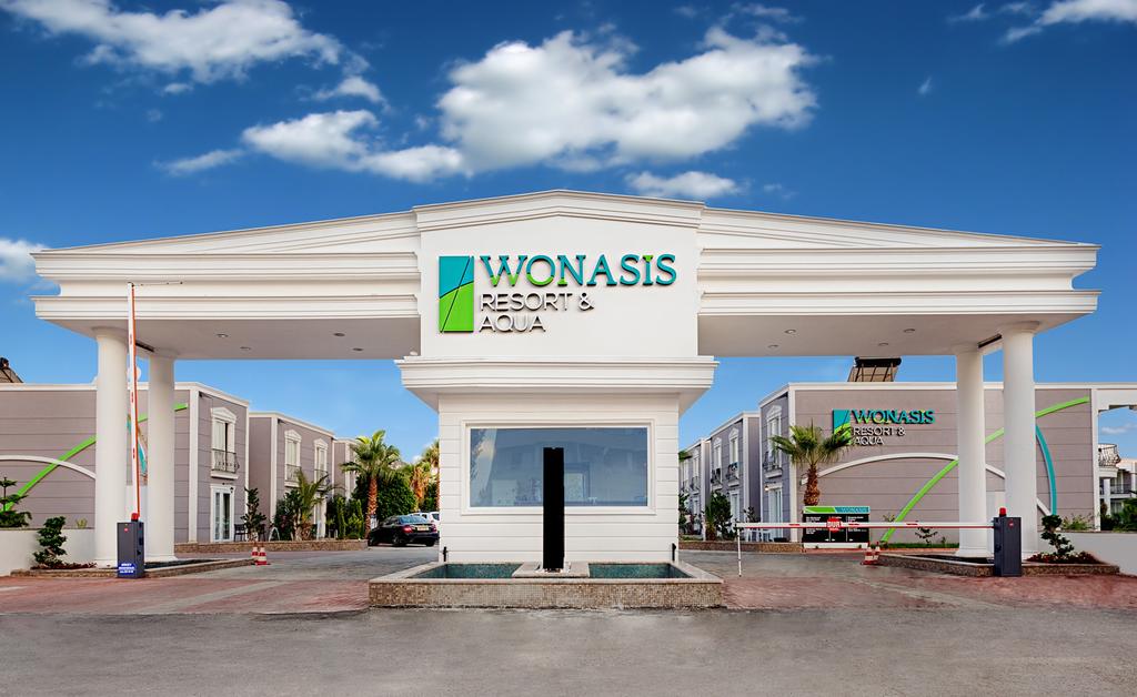 Wonasis Resort and Aqua Hotel