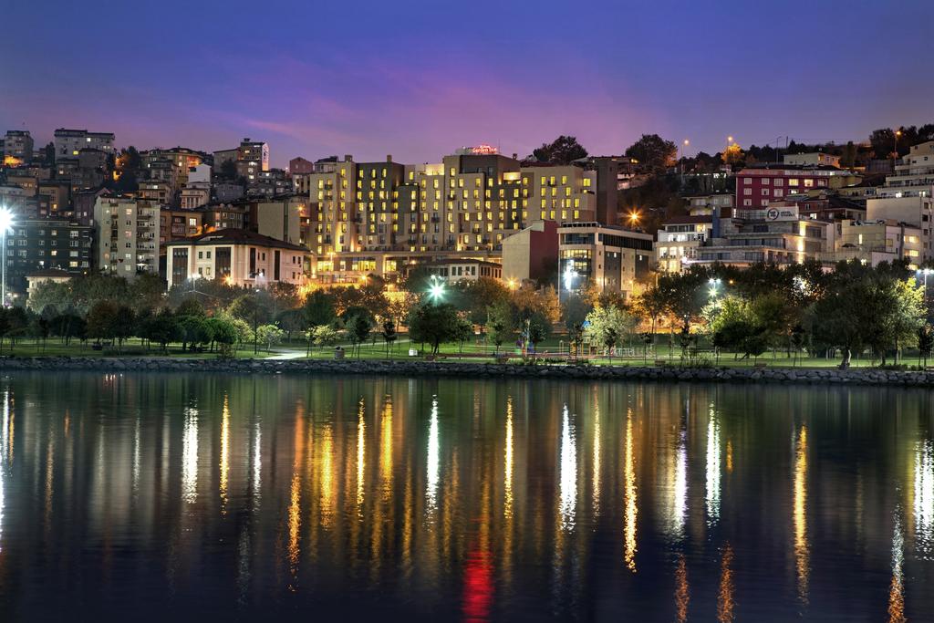 Hilton Garden Inn Istanbul Golden Horn