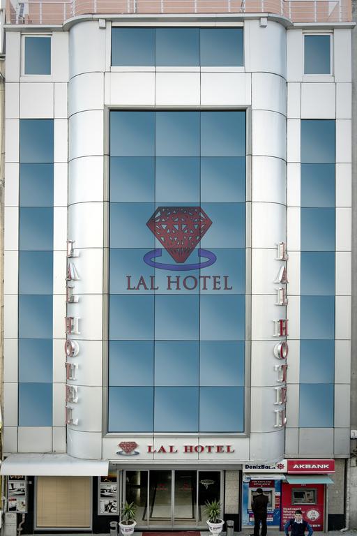 Lal Hotel