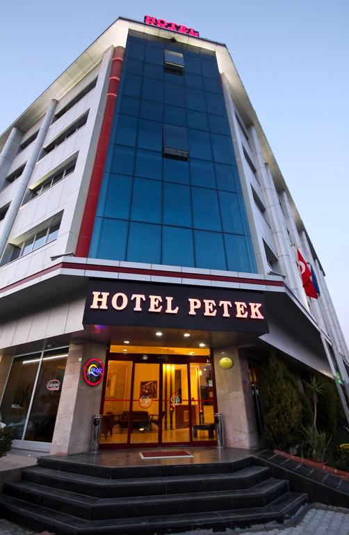 Petek Hotel