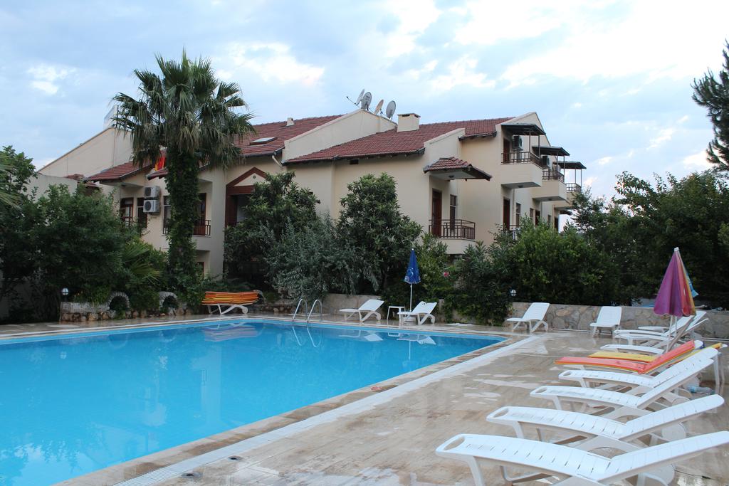 Ünlü Hotel