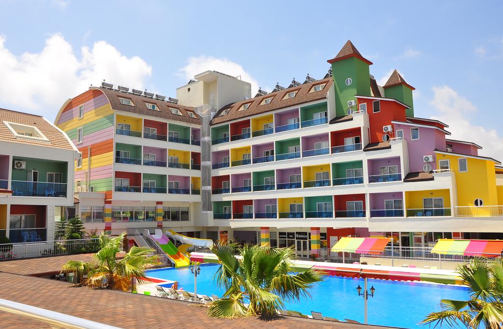 The Colours Side Hotel