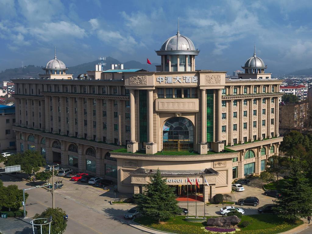 Zhonghui Hotel