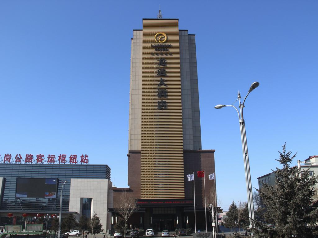 Longyun Hotel