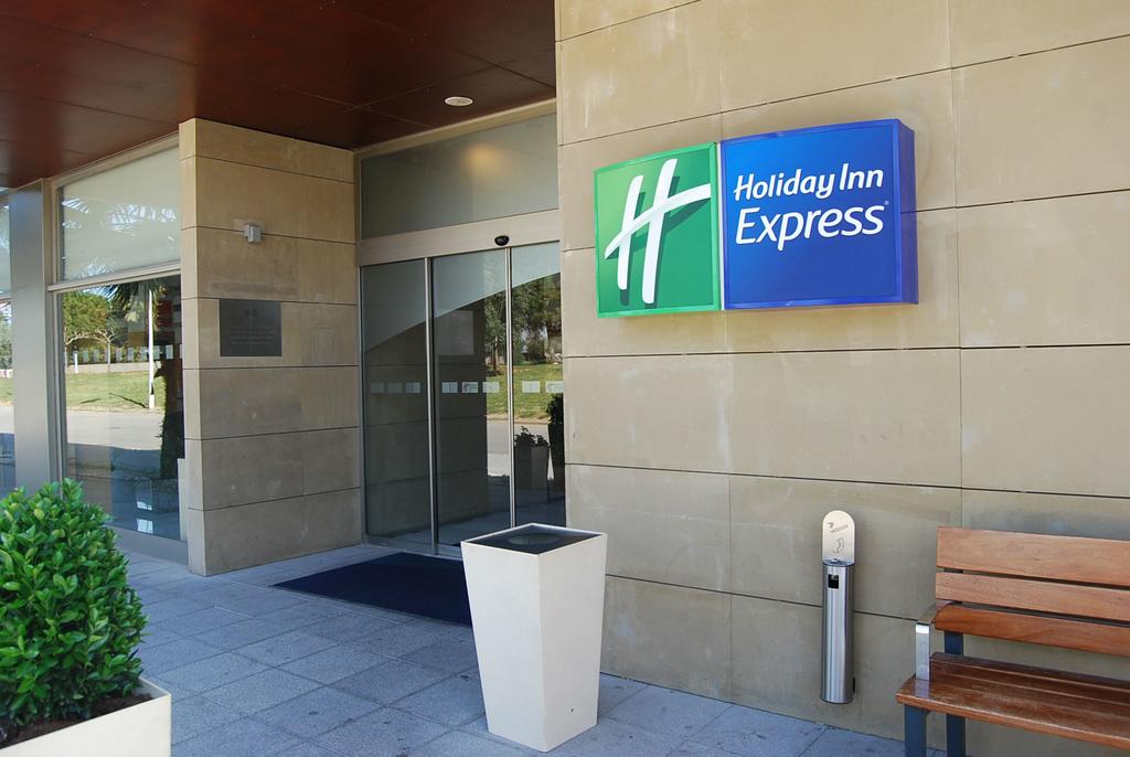 Express by Holiday Inn Valencia-Bonaire