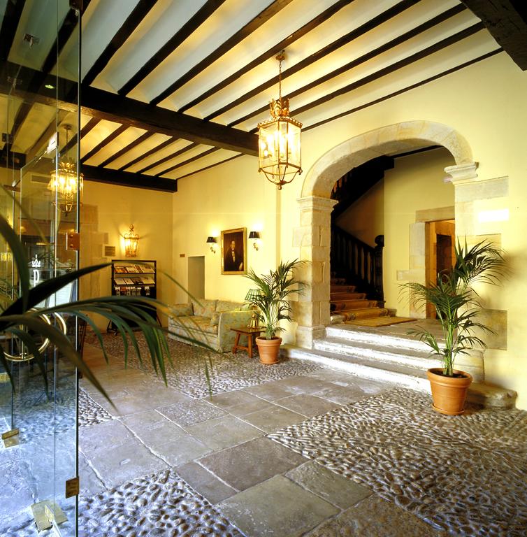 Parador Santillana Gil Blas