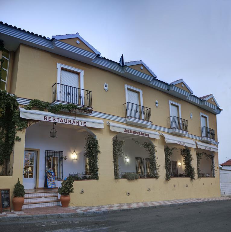 Albenzaire Hotel Asador