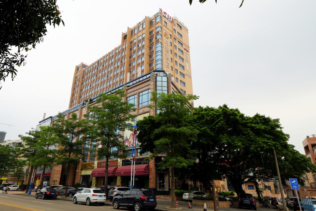 Foshan Shunde Longking Hotel