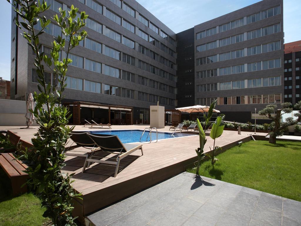 Villa Olimpica Suites Hotel