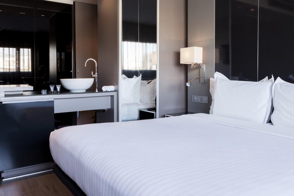 AC Hotel Sants - a Marriott Lifestyle Hotel